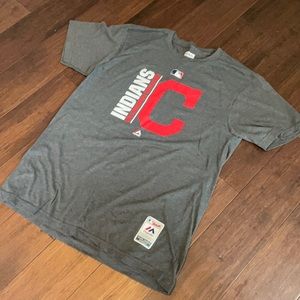 CLEVELAND INDIANS T-SHIRT
